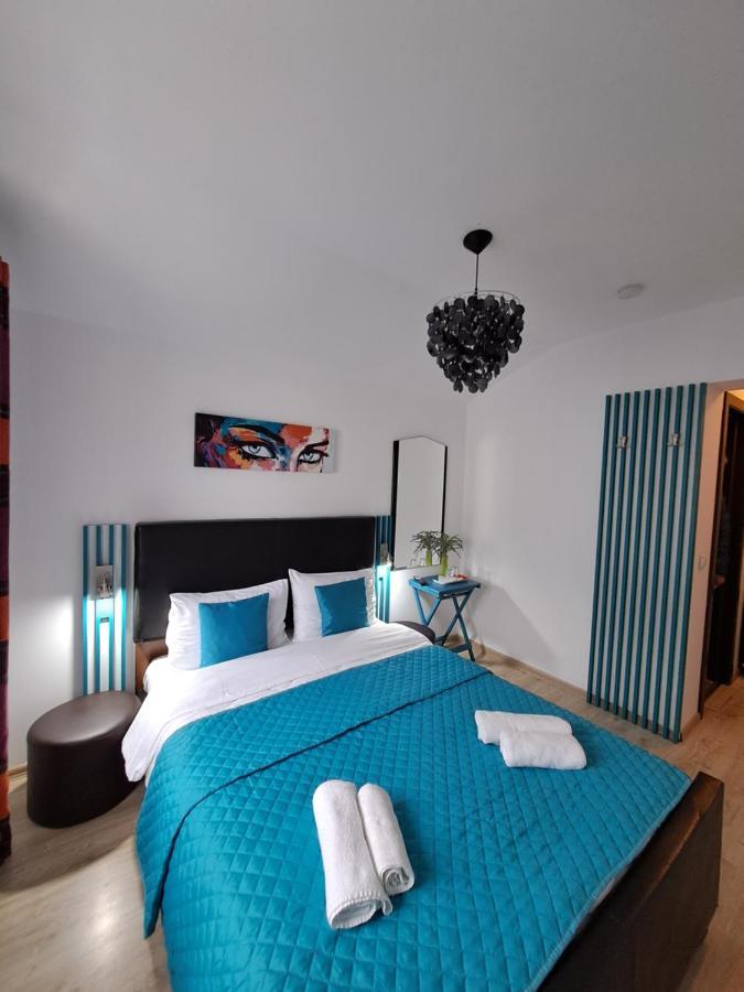 Alexander House Hotell Deva Eksteriør bilde