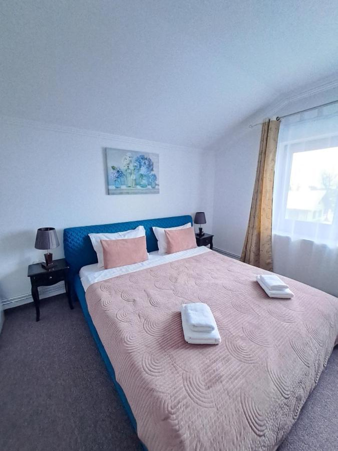 Alexander House Hotell Deva Eksteriør bilde